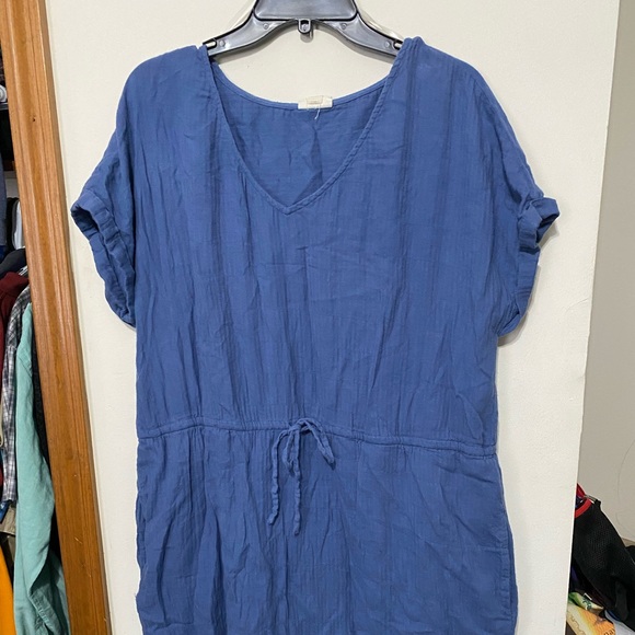 Ana Large Dress - Picture 1 of 5